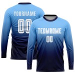 Maillot de football personnalisé bleu clair, blanc et bleu marine, imprimé par sublimation Maillot de football personnalisé bleu clair, blanc et bleu marine, imprimé par sublimation