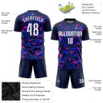 Maillot de football personnalisé à sublimation bleu marine, blanc et rose Maillot de football personnalisé à sublimation bleu marine, blanc et rose