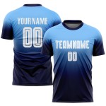 Maillot de football personnalisé bleu clair, blanc et bleu marine, imprimé par sublimation Maillot de football personnalisé bleu clair, blanc et bleu marine, imprimé par sublimation